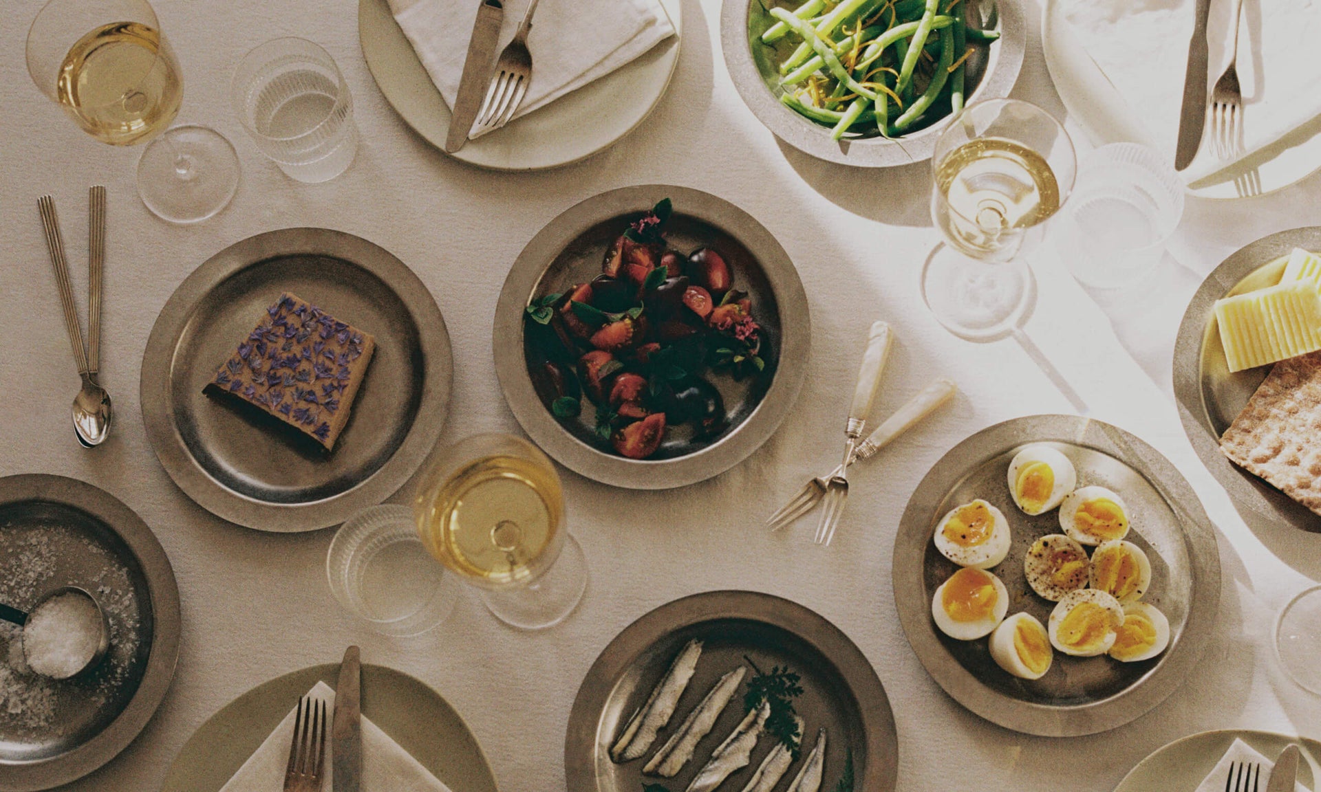 Set the Holiday Table with Imogen Kwok