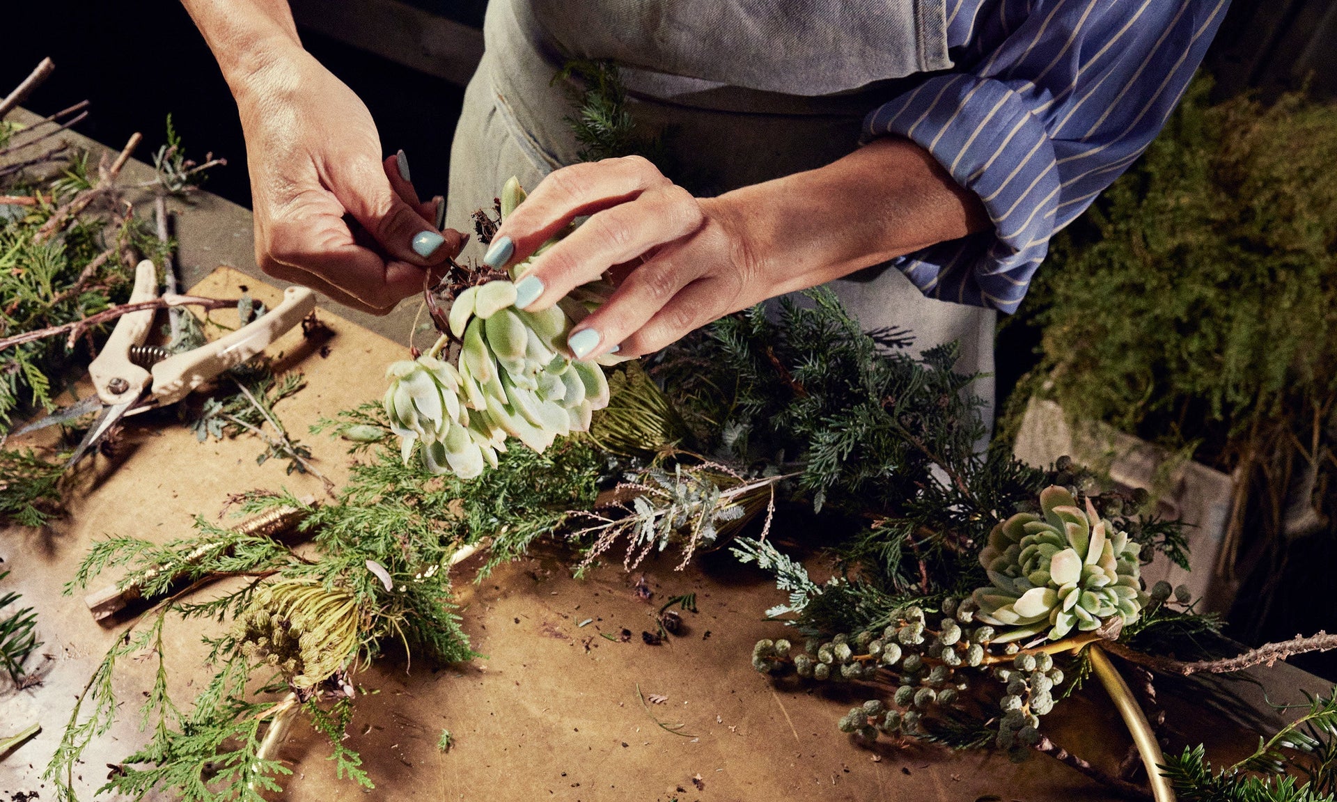 Holiday Wreath Guide