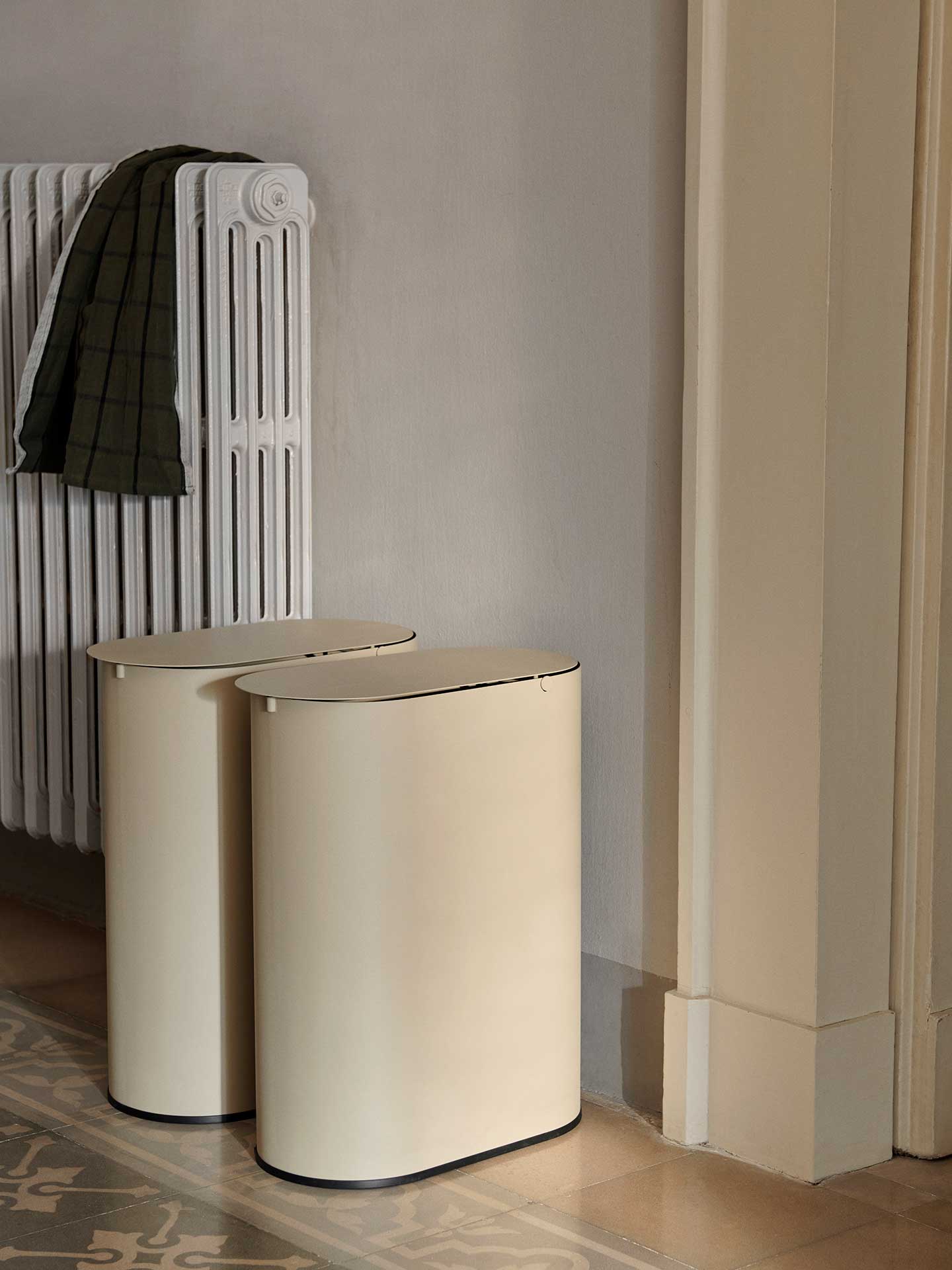 MDesign Mülleimer Aus Edelstahl, Oval, 7,9 Liter – Für Badezimmer, Küche, Schlafzimmer