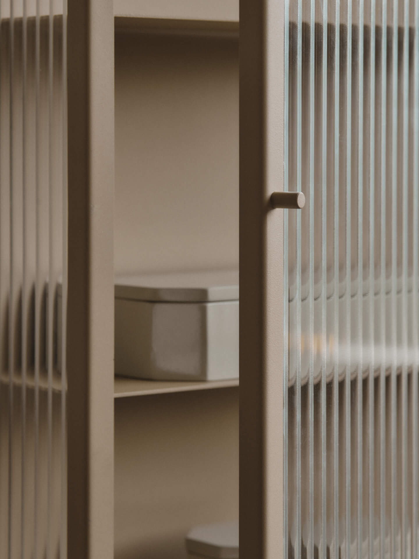 Haze Wandkast - Hoog - 35 x 100 cm - Beige – Ferm Living