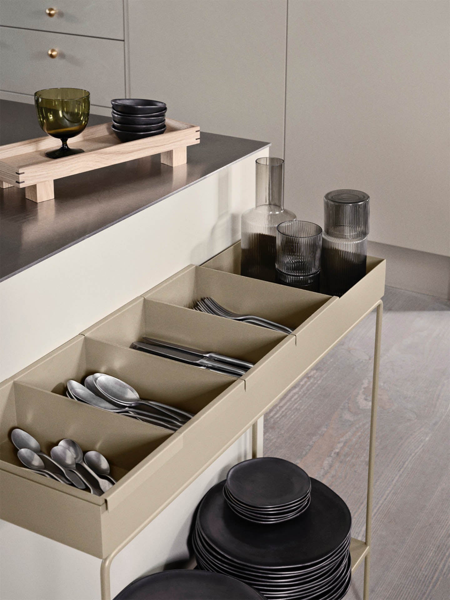 Plant box Two-Tier in Cashmere by Ferm Living | Taking the Plant