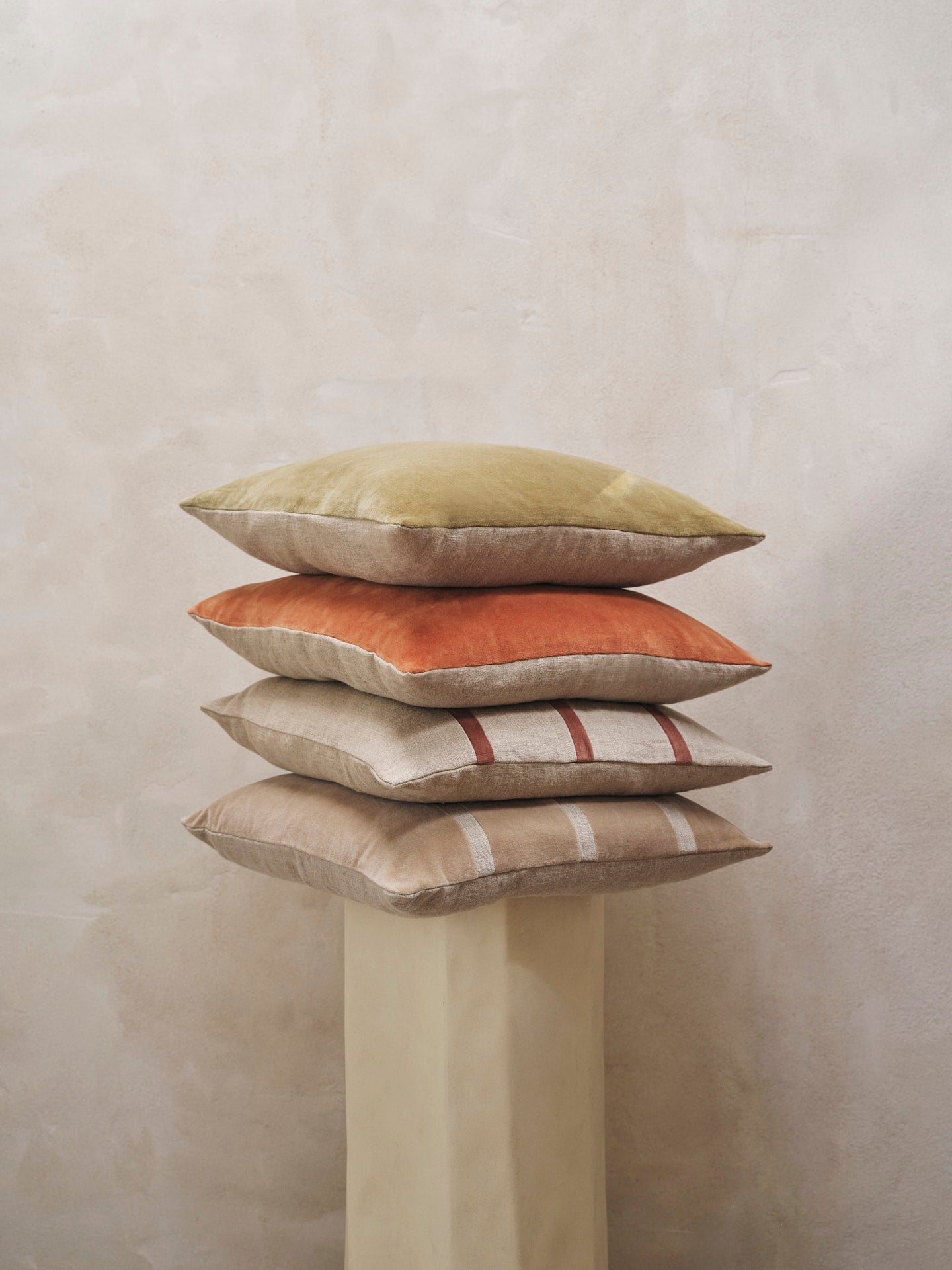 Senti Cushion - Dusty Red | Ferm Living