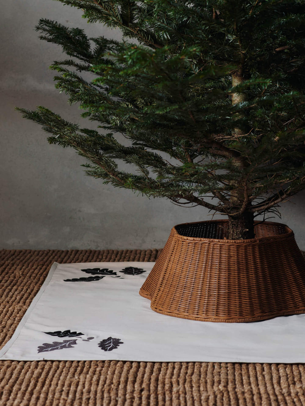 Oak Christmas Tree Blanket - Square