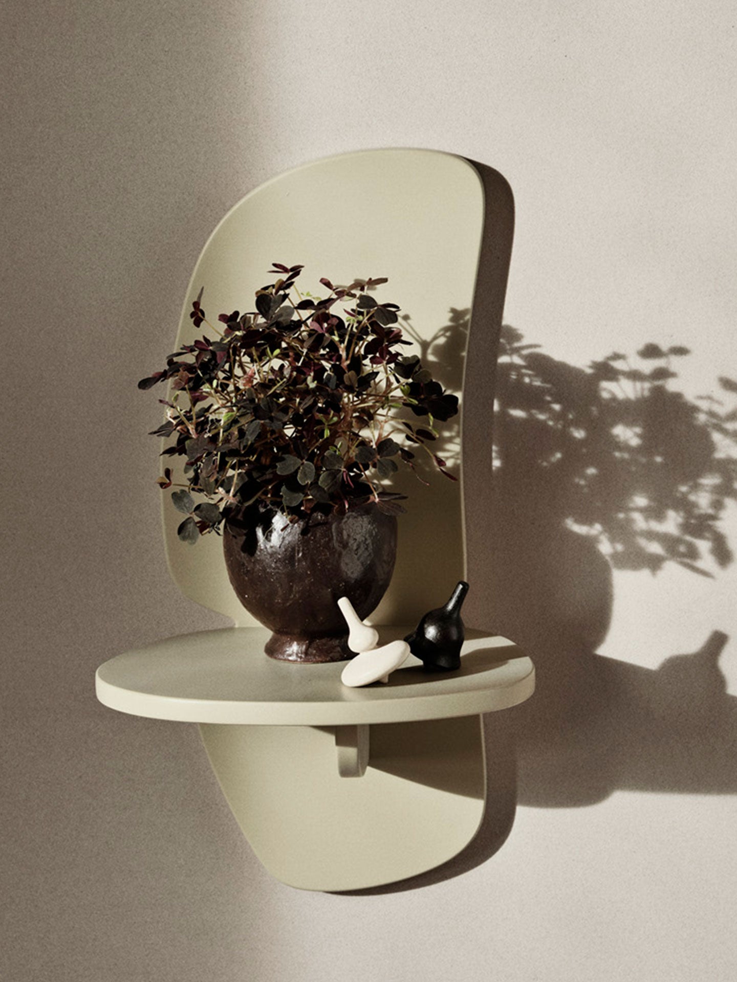 ファームリビング　Pilu wall shelf 25 cm Pilu Shelf - Large - Beige | Ferm Living