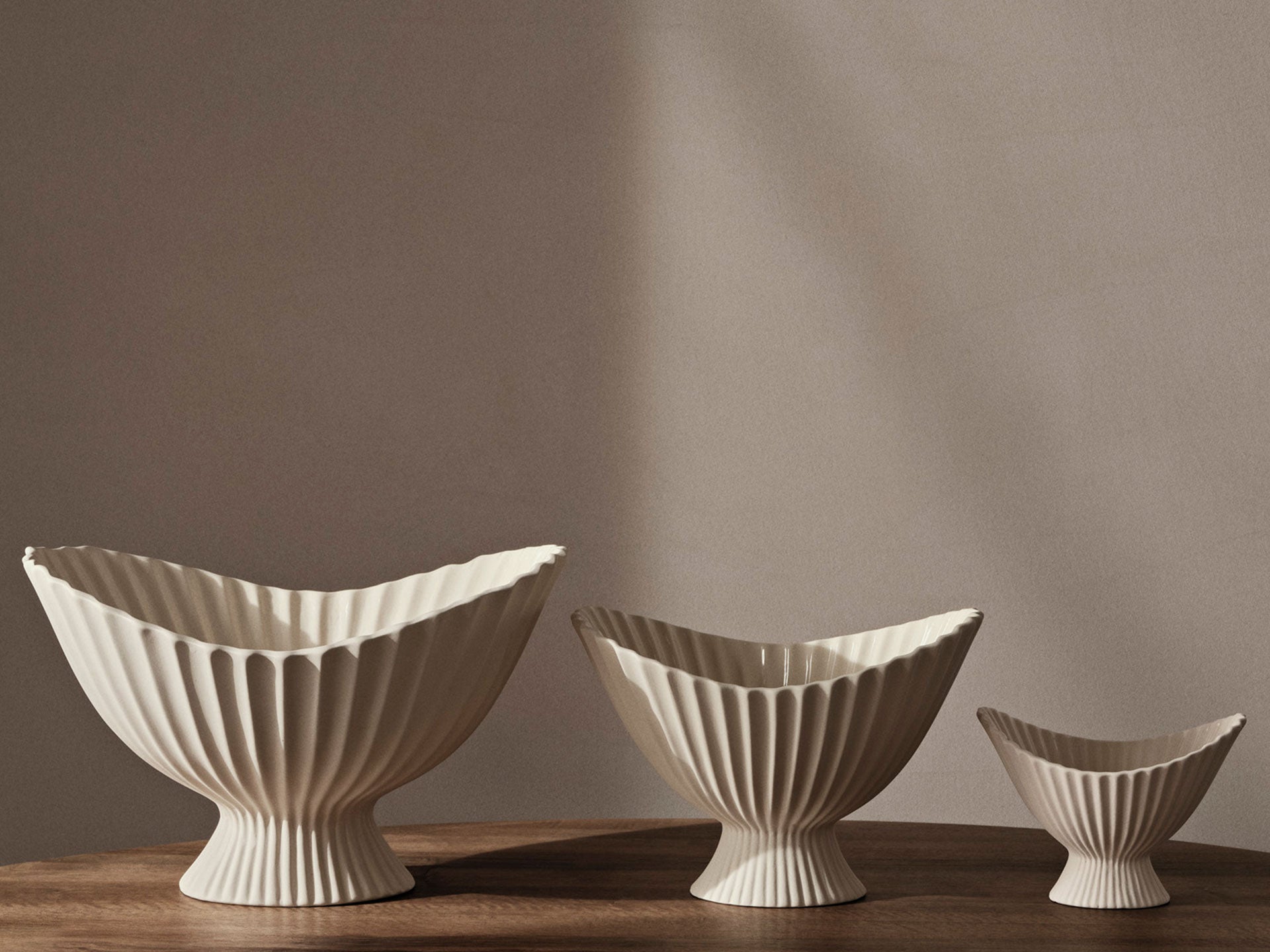 Fountain Bowl - Large - Off-White | Ferm Living