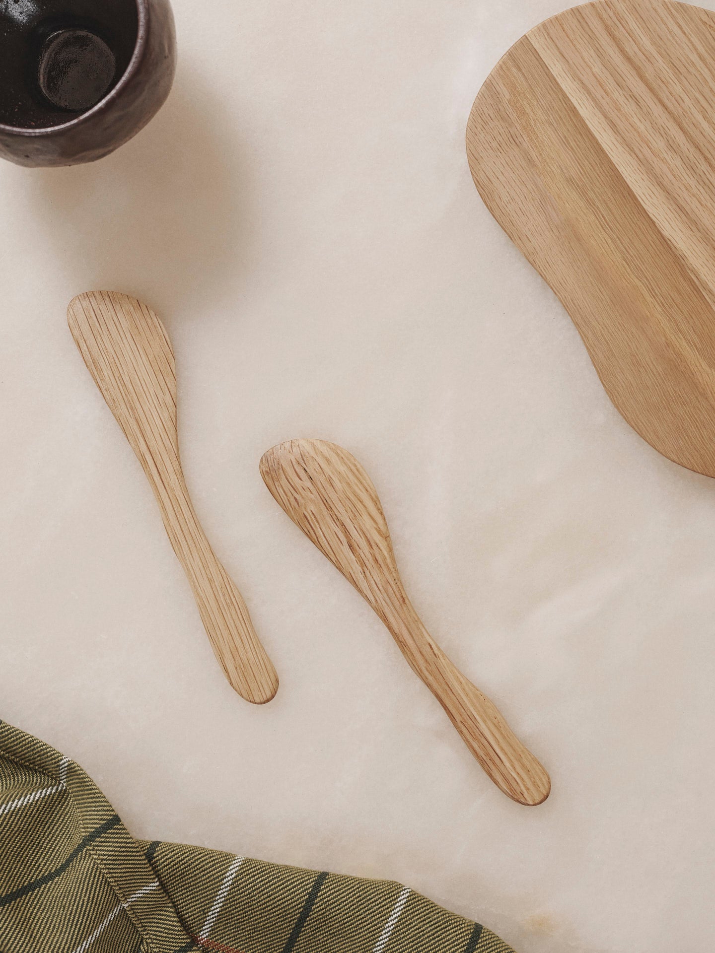 Cairn Butter Knives - Set of 2 - Oak | Ferm Living