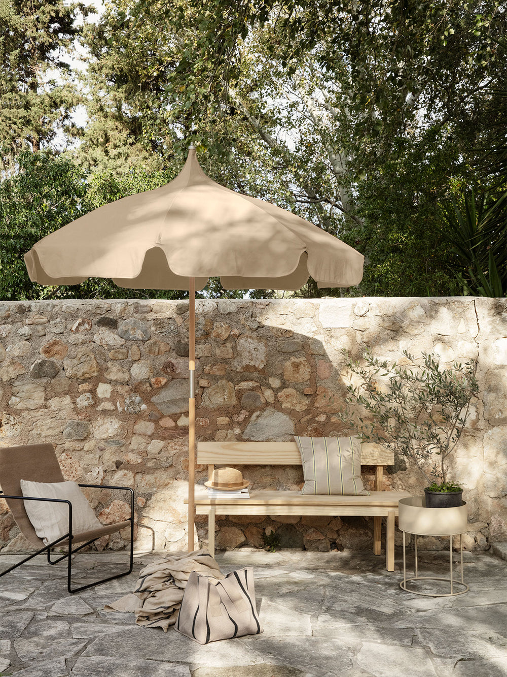 Plant Box | Eleganter runden Pflanzenkasten in Cashmere